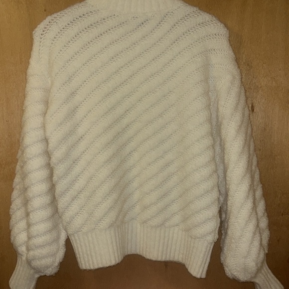 /traded/NWT 🆕 MSCH Jaycie Pullover - Picture 10 of 16